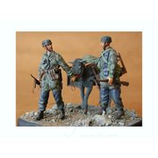 1:35 German Fallschimjäger (2x)+Donkey