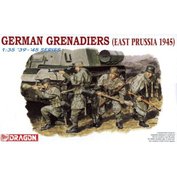 1:35 German Grenadiers East Prussia 1945
