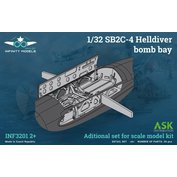 1:32 SB2C-4 Helldiver bomb bay