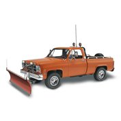 Monogram 1:24 GMC® Pickup w/ Snow Plow