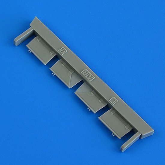 QBT49158.jpg